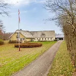Naturskont Naer Vikingecenter, Se Og Oplev Den Gamle By * ריבה